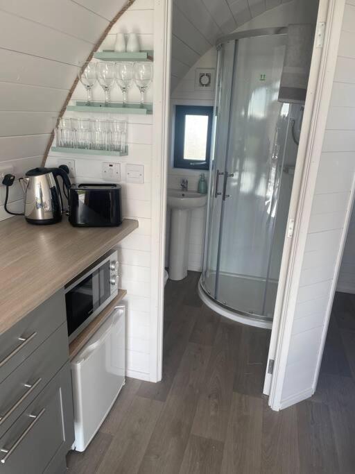 Gaoth Na Mara Pod Appartement Doolin Buitenkant foto